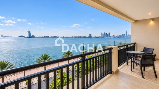 1 Bedroom Apartment for Rent in Palm Jumeirah, Dubai - Large Layout | Sea View | Refurbished
