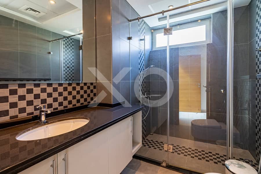 13 En_Suite_1. jpg