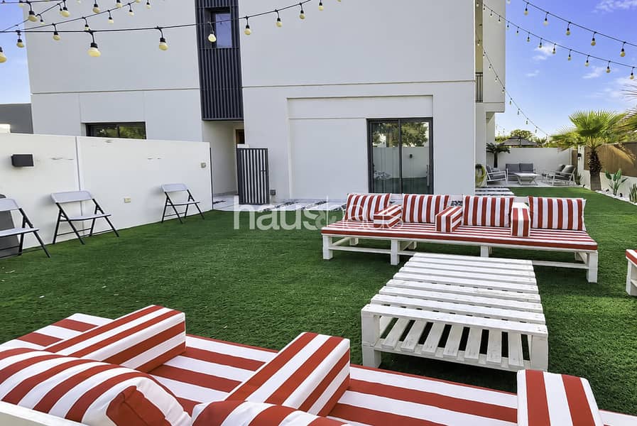 Exclusive | Pool Facing | Vastu | 3,400 sq ft Plot Exclusive | Pool Facing | Vastu | 3,400 sq ft Plot