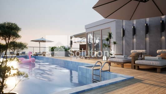 2 Camere Appartamento in vendita a Dubai Land Residence Complex (DLRC), Dubai - Pool. jpg 2 Camere Appartamento in vendita a Dubai Land Residence Complex (DLRC), Dubai - Pool. jpg