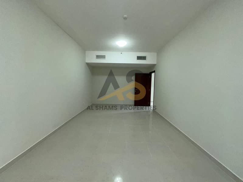 7 ef228bba-9ae1-426f-a07e-87b6327f94ab. jpg