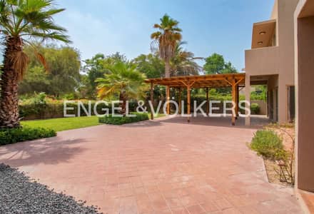 3 Bedroom Villa for Rent in Arabian Ranches, Dubai - Massive Plot | Rare Type 6 | Park Back 3 Bedroom Villa for Rent in Arabian Ranches, Dubai - Massive Plot | Rare Type 6 | Park Back