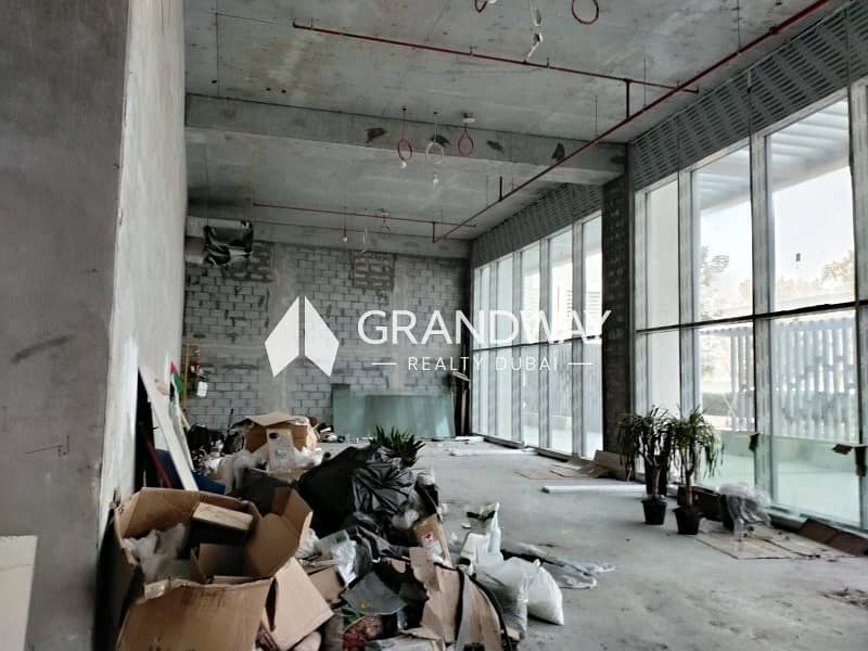 9 Spacious Shop I Ideal for Pharmacy, F&B & Wellness — photo 9