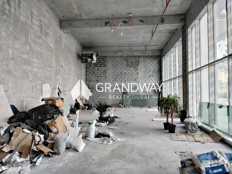 11 Spacious Shop I Ideal for Pharmacy, F&B & Wellness — photo 11