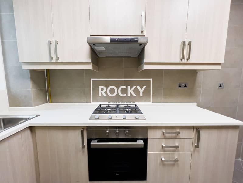 4 Rocky Real Estate - Business Bay - Art XVIII  - apartment-0721. JPG