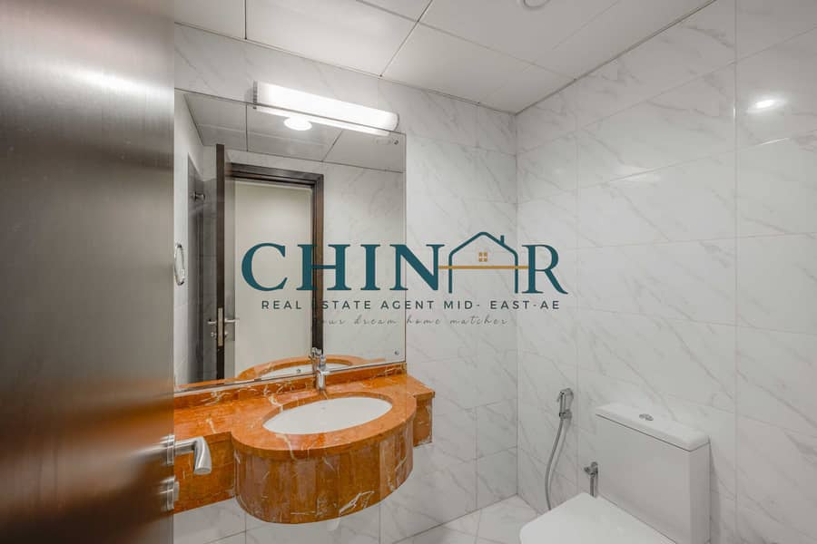12 Guest Toilet. jpg
