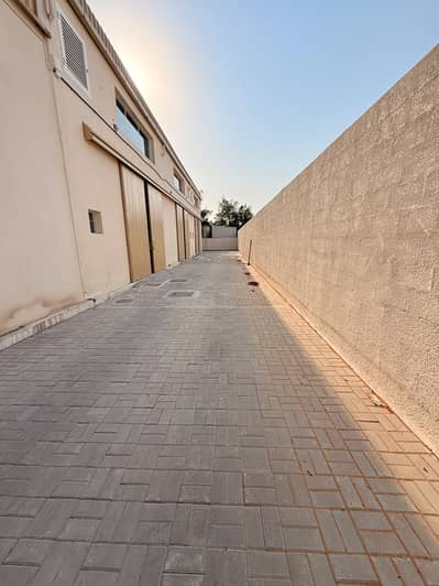 Warehouse te Huur in Al Jurf, Ajman - IMG-20260916-WA0021. jpg Warehouse te Huur in Al Jurf, Ajman - IMG-20260916-WA0021. jpg