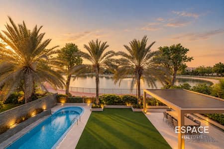 5 Bedroom Villa for Sale in The Meadows, Dubai - A Charming Home That is Easy to Fall in Love With