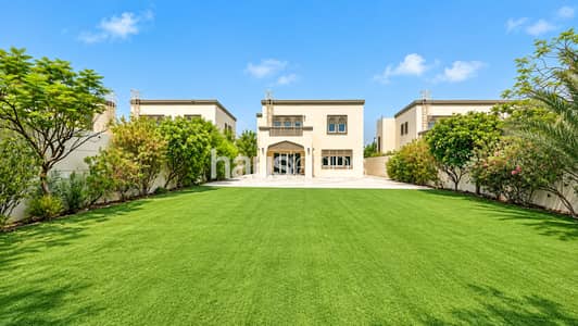 Villa de 3 chambres à à louer à Jumeirah Park, Dubai - Villa à Jumeirah Park，District 6, 3 chambres, 350000 AED - 16527926
