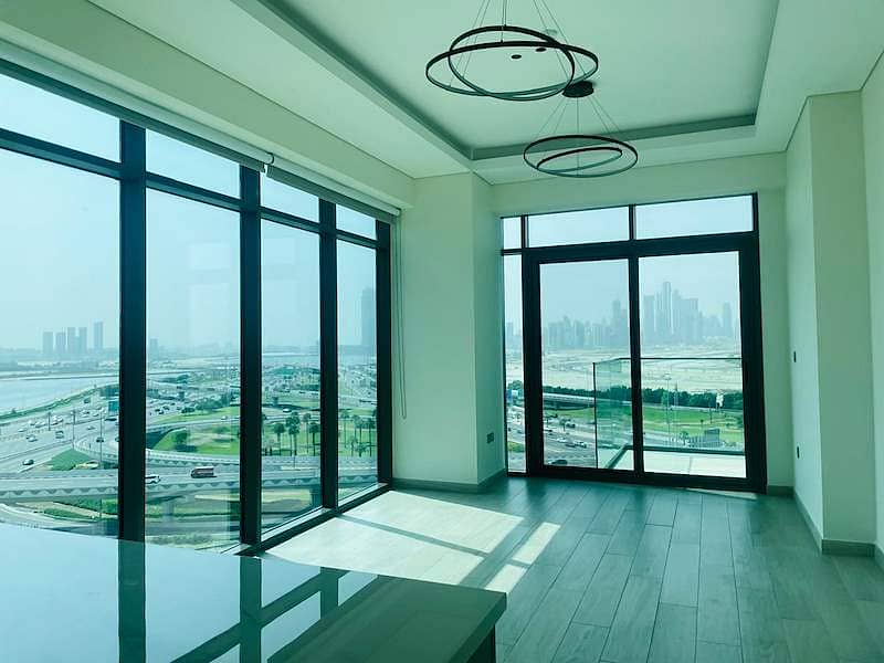 Lake and Burj Khalifa View | Bright and Big Layout Lake and Burj Khalifa View | Bright and Big Layout