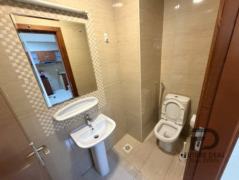 7 6bb3ed12-d6a1-4223-9643-afa294643529. jpg