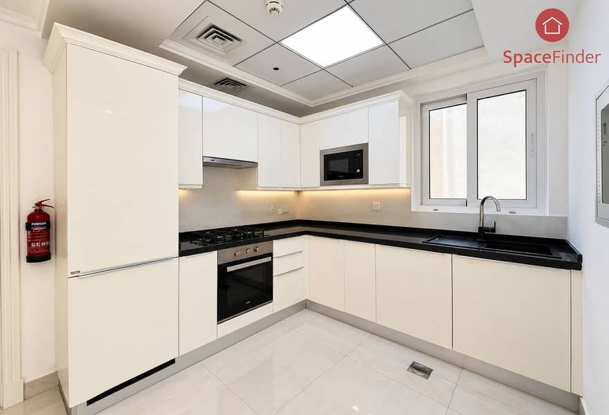 5 Kitchen. png