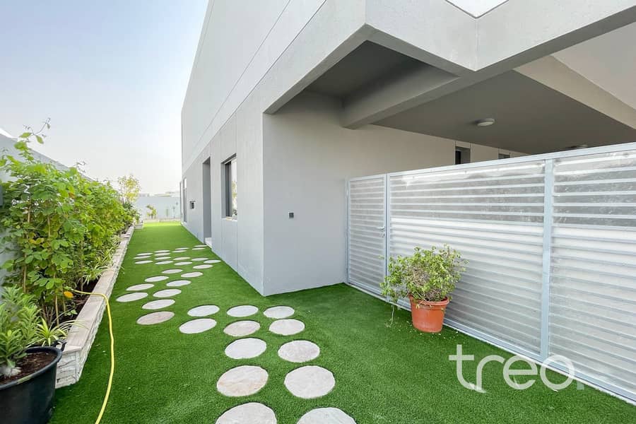 2 TBPF 2 Garden 1 . jpg