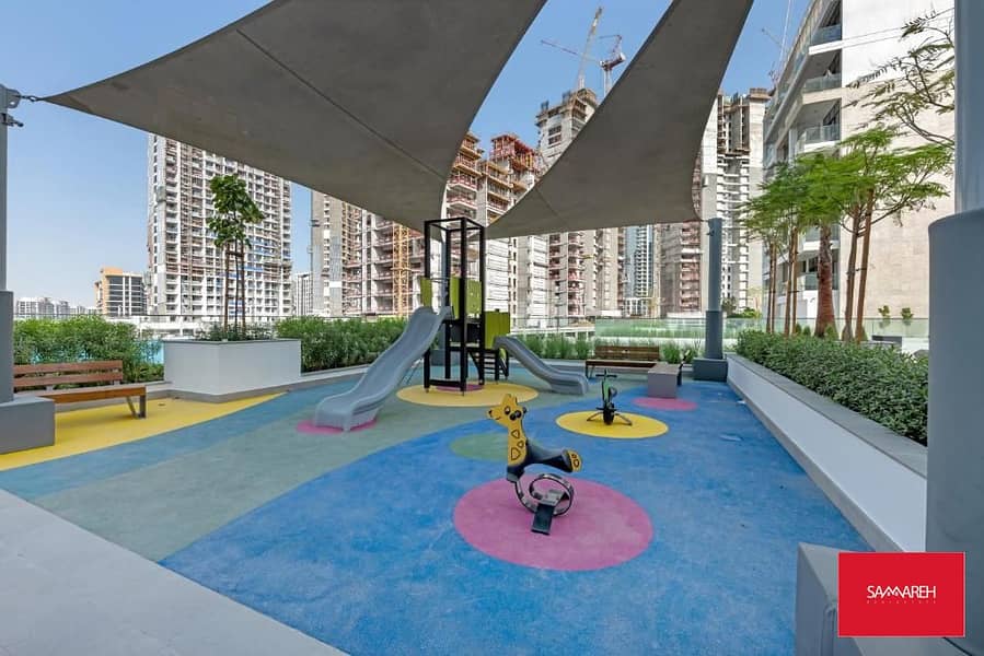 8 kids Play Area. jpg