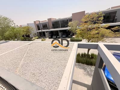 2 Slaapkamers Townhouse te Huur in Tilal City, Sharjah - ba307358-c7ff-4beb-b0b5-dcbda3085059. jpg 2 Slaapkamers Townhouse te Huur in Tilal City, Sharjah - ba307358-c7ff-4beb-b0b5-dcbda3085059. jpg