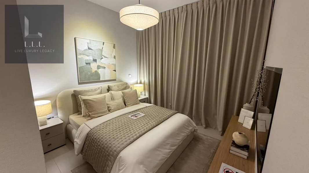 4 45ddd865-de20-4d38-8b9f-63afec112b00. jpg