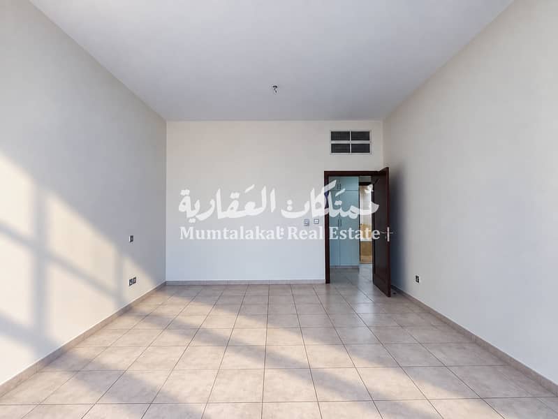 9 MEENBUIJPG008fawaz. jpg