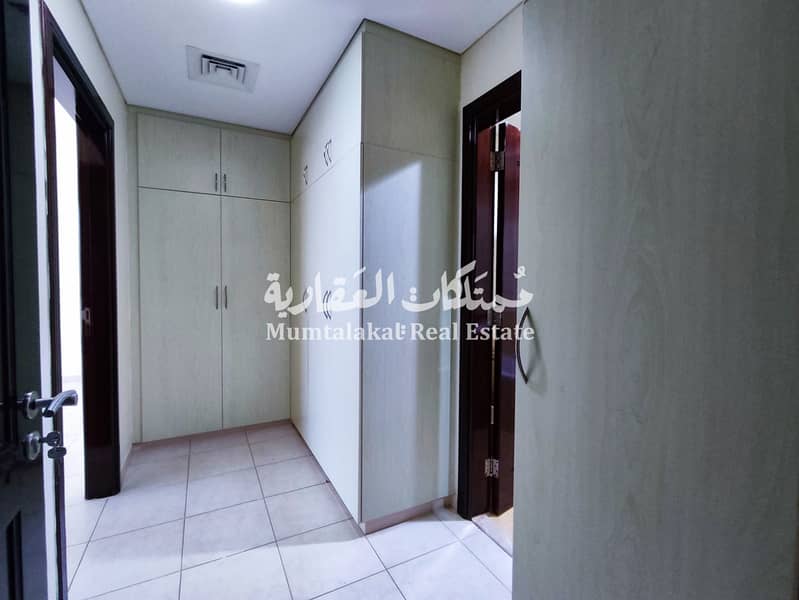12 MEENBUIJPG014fawaz. jpg