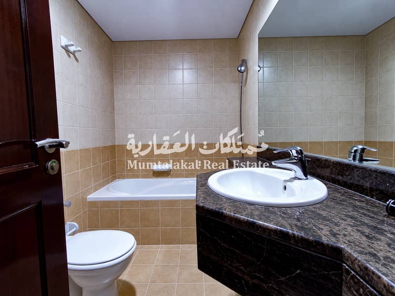 16 MEENBUIJPG017fawaz. jpg