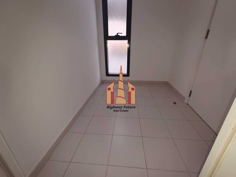 24 50374. jpg