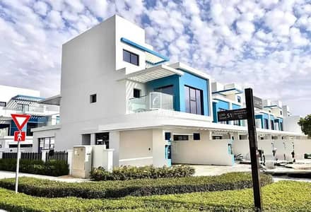 5 habitaciones Townhouse para en Alquiler en DAMAC Lagoons, Dubai - Casa adosada en DAMAC Lagoons，Santorini, 5 dormitorios, 200000 AED - 13780903