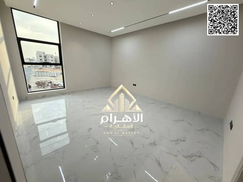 15 864419087-1066x800. webp