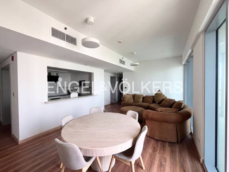 Upgraded l Vacant l Golf and Lake View Upgraded l Vacant l Golf and Lake View