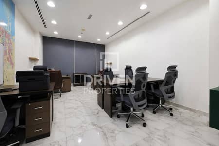 Office for Rent in Business Bay, Dubai - Flexible Cheques | Top Floor | Multiple Options Office for Rent in Business Bay, Dubai - Flexible Cheques | Top Floor | Multiple Options