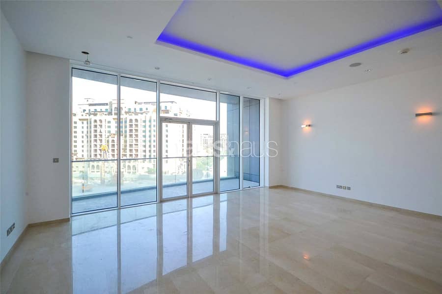 Unfurnished | Vacant | Stunning sea views Unfurnished | Vacant | Stunning sea views