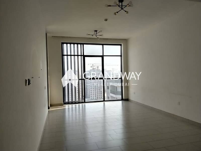 2 Bright Apartment | Spacious Layout | Best Deal — photo 2