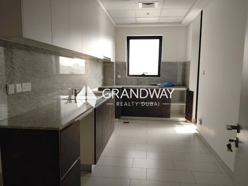 5 Bright Apartment | Spacious Layout | Best Deal — photo 5