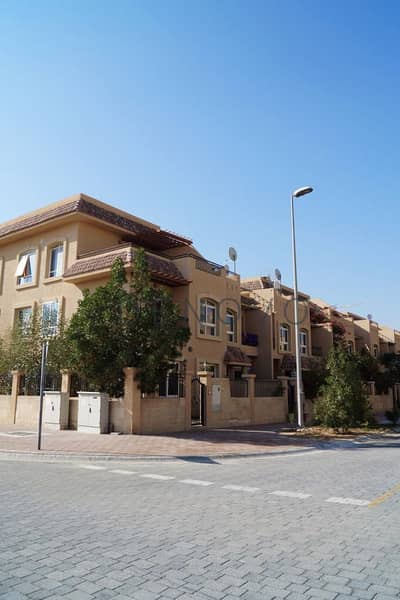 3 Bedroom Townhouse for Rent in Jumeirah Village Circle (JVC), Dubai - Spacious Upgraded 3 Bed + Maid's | Near To Mall 3 Bedroom Townhouse for Rent in Jumeirah Village Circle (JVC), Dubai - Spacious Upgraded 3 Bed + Maid's | Near To Mall