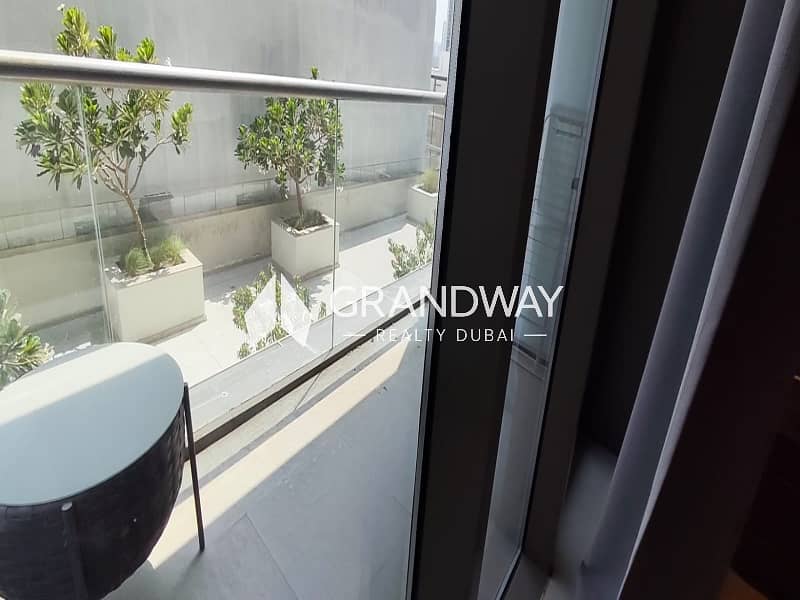 2 Elegant Studio | Modern Living | Best Location — photo 2