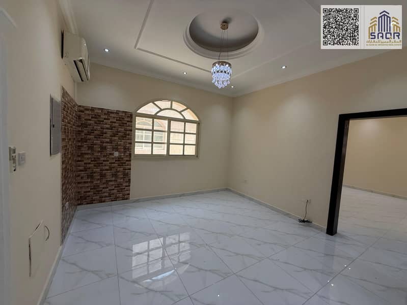 14 ce8beccc-f167-4c18-b927-cc05a3e7a209. jpg