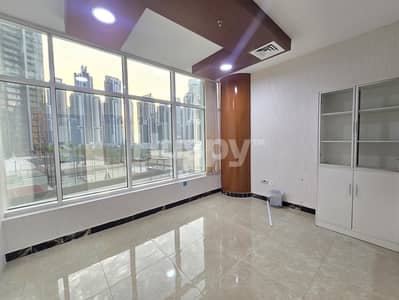 Office for Rent in Business Bay, Dubai - Low Floor | Prime Location | Semi Furnished