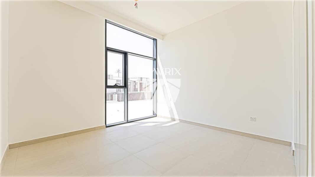9 Image 9