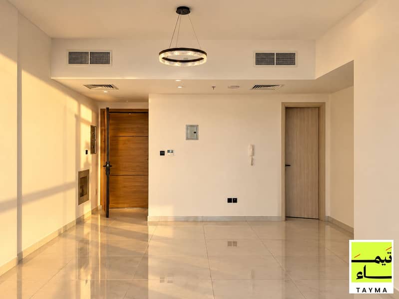 3 Al Tay Gate 305 - Listing Photo 02. png