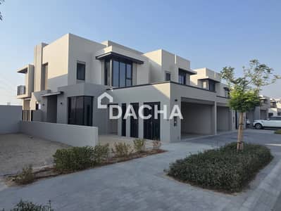 4 habitaciones Townhouse para en Alquiler en Jebel Ali Village, Dubai - Casa adosada en Jebel Ali Village, 4 dormitorios, 230000 AED - 16534106