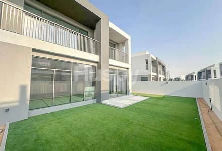 5 Bedroom Townhouse for Sale in Dubai South, Dubai - Close to Lagoon | Brand New | Landscaped