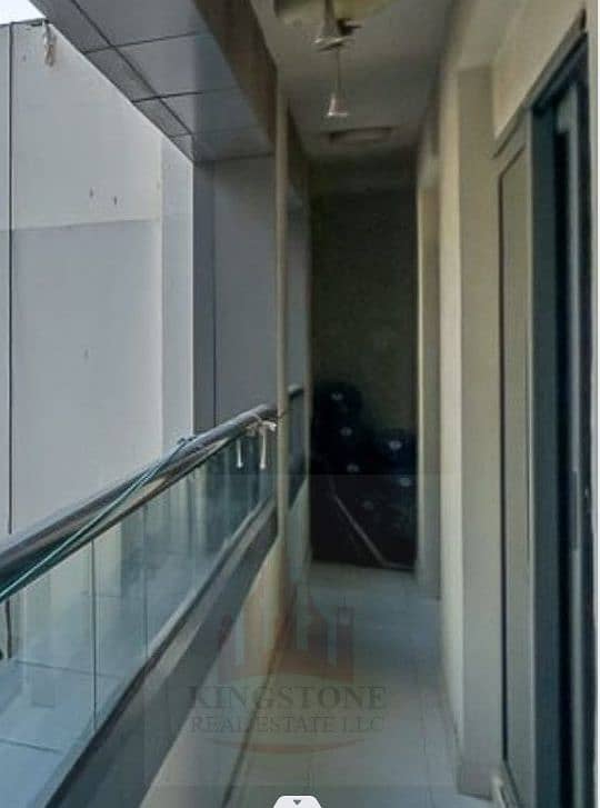 10 balcony 1. jpg