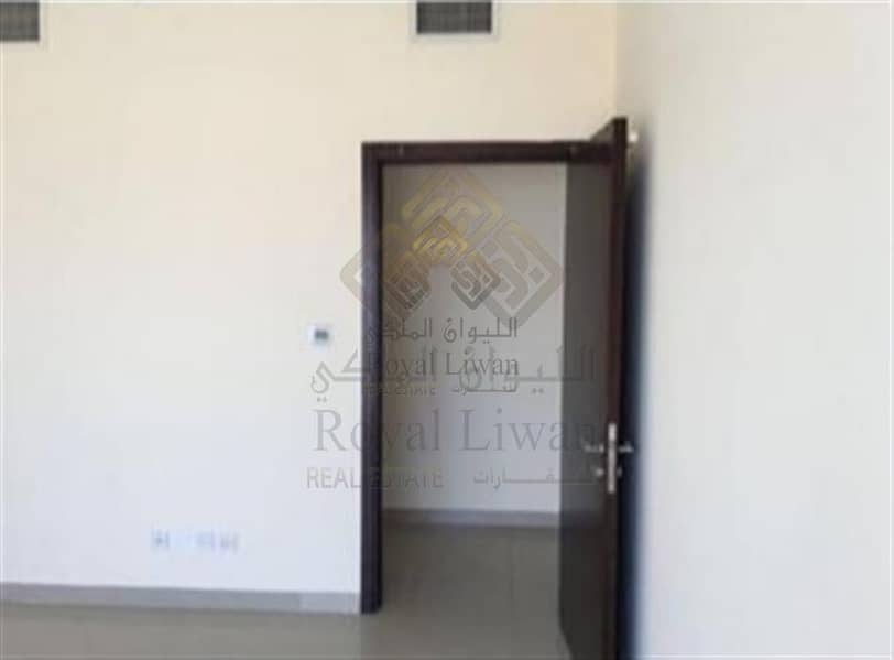 14 2 BEDROOM AVAILABLE IN DANA TOWER