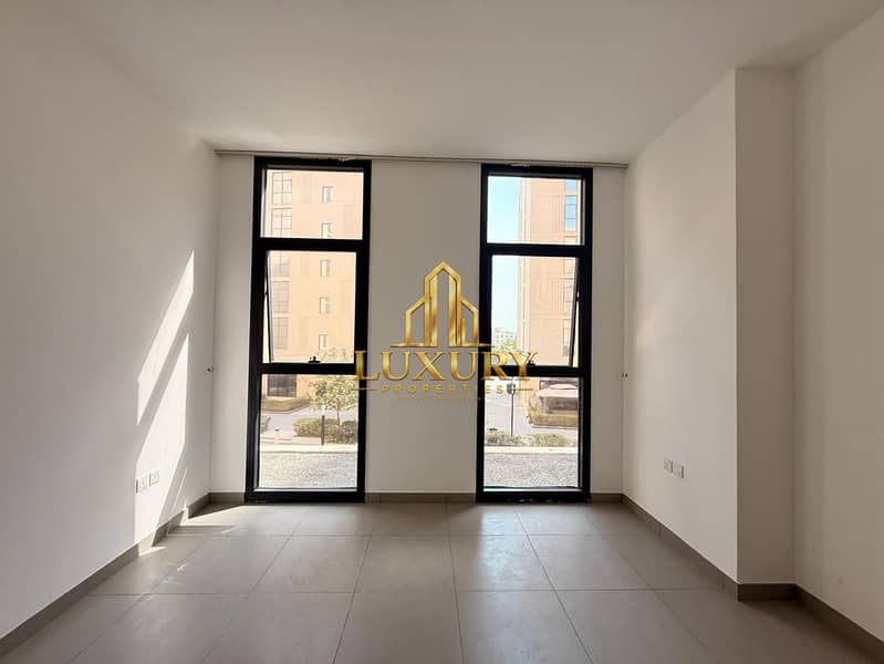 5 Brand New Studio Apartment with Gym Pool Amenities / 29k 1 Pym