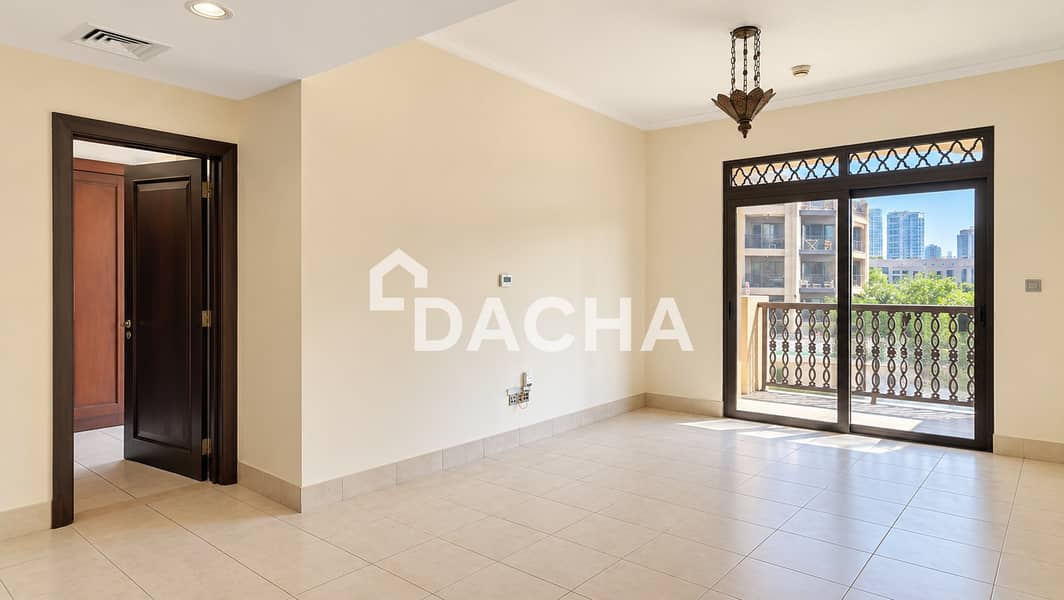 Courtyard View | Emaar | Prime Old Town Location Courtyard View | Emaar | Prime Old Town Location