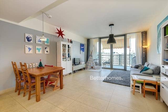 Ready to move-in lovely apartment w/ beach access