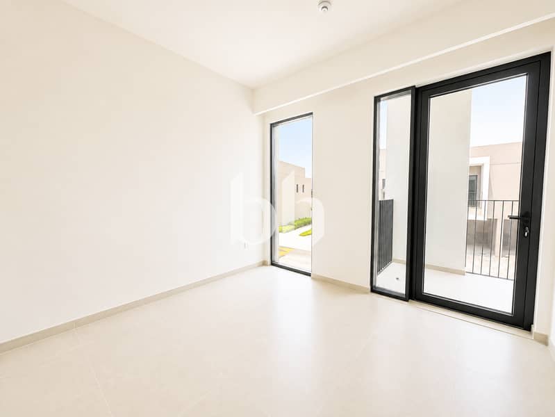 11 images image img