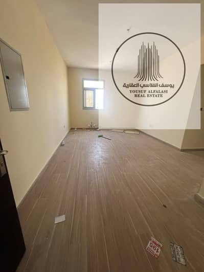 2 Schlafzimmer Wohnung zum Miete in Al Jurf, Ajman - WhatsApp Image 2026-09-17 at 11.06. 33 AM (2). jpeg 2 Schlafzimmer Wohnung zum Miete in Al Jurf, Ajman - WhatsApp Image 2026-09-17 at 11.06. 33 AM (2). jpeg