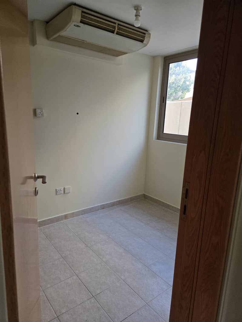 12 maid room. jpg