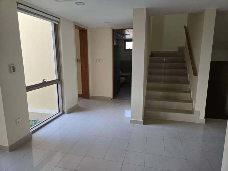 19 corrdior 1st Floor_3. jpg