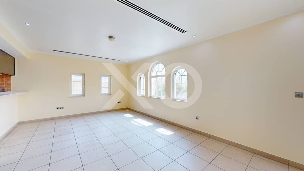 6 XO_PROPERTY_District_7_09182023_123803. jpg