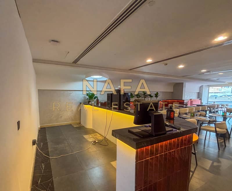 11 lobby_cafe-9. jpg